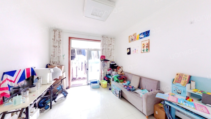 蓝色湖畔二手房实景图