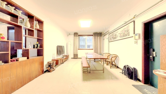 外商公寓二手房实景图