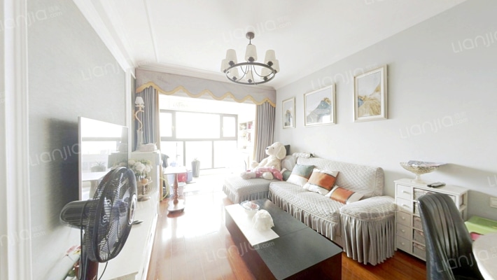 新力象湖湾二手房实景图