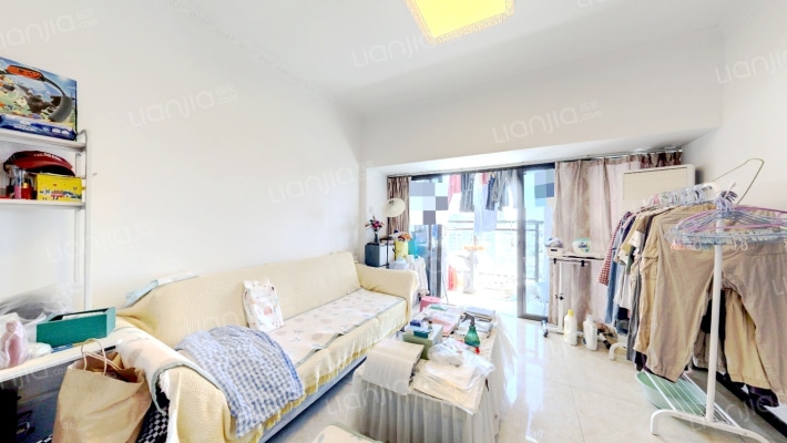 银信中心二期二手房实景图