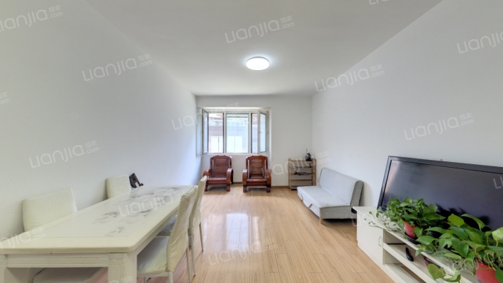 欢乐广场二手房实景图