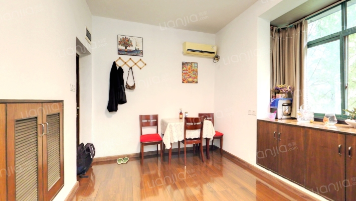 钢花村街114社区二手房实景图