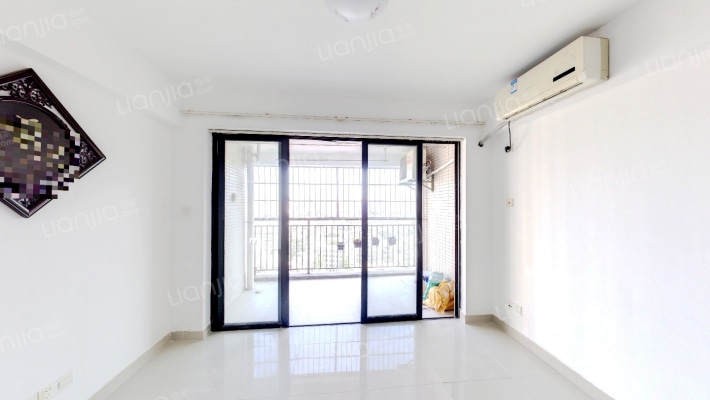 君华江畔豪园二手房实景图