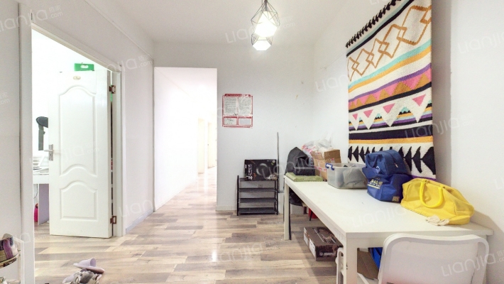 中央锦城二手房实景图