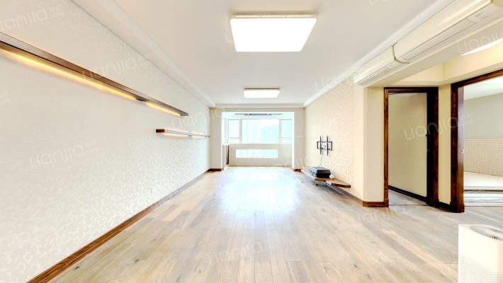 东怡花苑二手房实景图