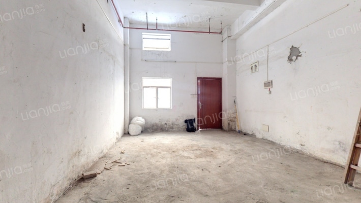 齐富路法院宿舍二手房实景图