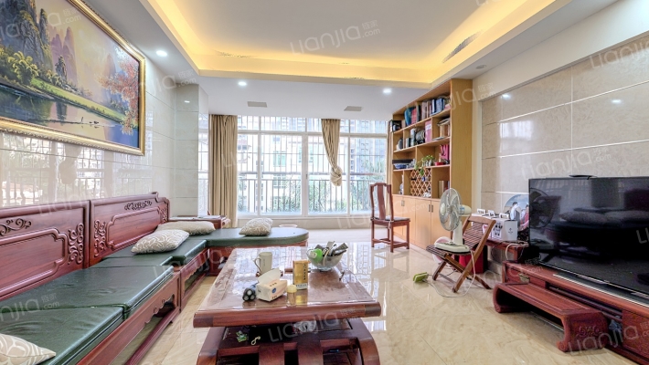 丽港城莱茵花园二手房实景图