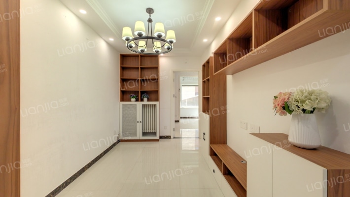 西山湖小区二手房实景图