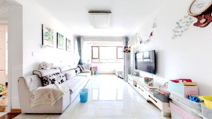 鲁商泰晤士小镇二期二手房实景图