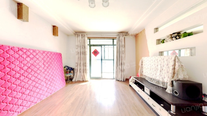 新泉嘉园二手房实景图