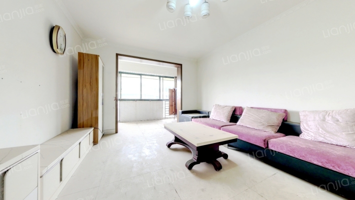 怡家南苑二手房实景图