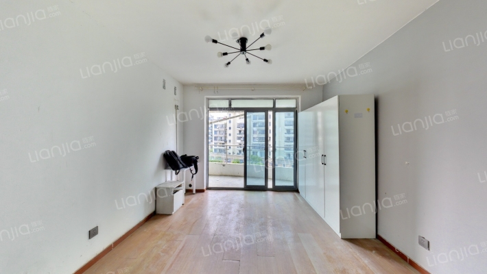 逸亭佳苑二手房实景图