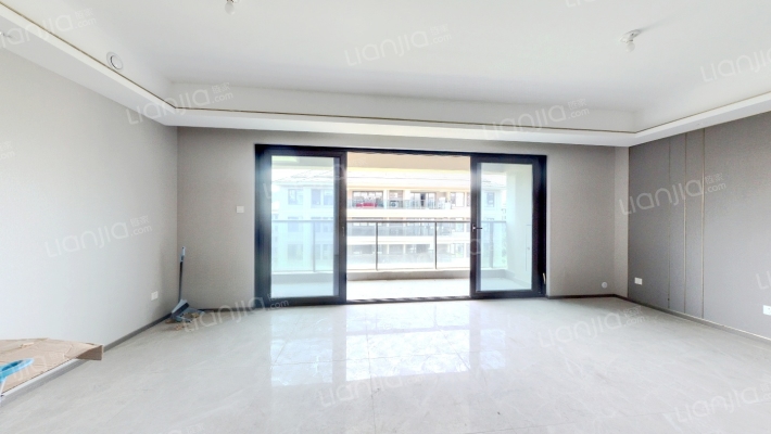 绿城春溪雲庐一期二手房实景图