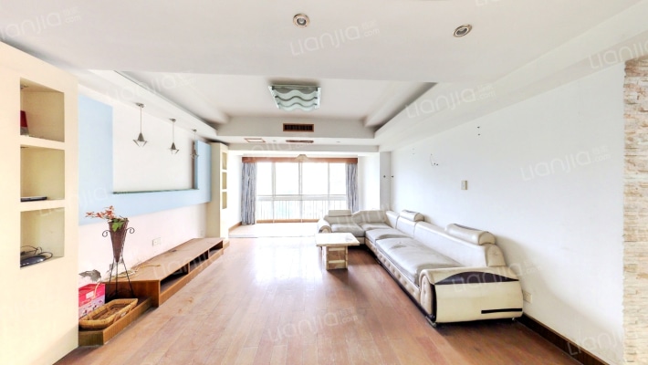 秀水华庭二手房实景图