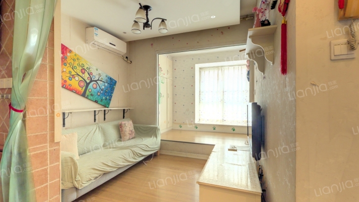 秀林苑东区二手房实景图