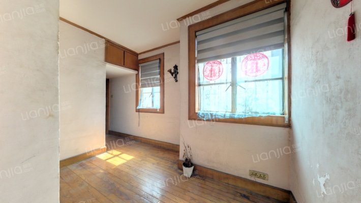 长江路28弄二手房实景图