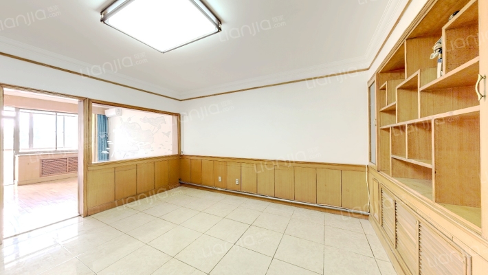 制锦市朝阳街二手房实景图