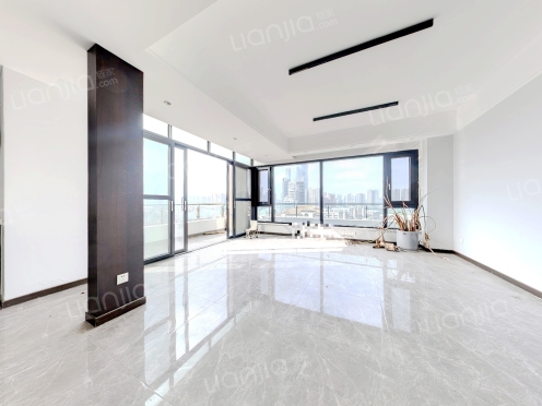 整租·麓山国际茵特拉肯B区 3室1厅 东南