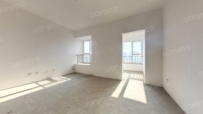 蓝润华府春天二手房实景图