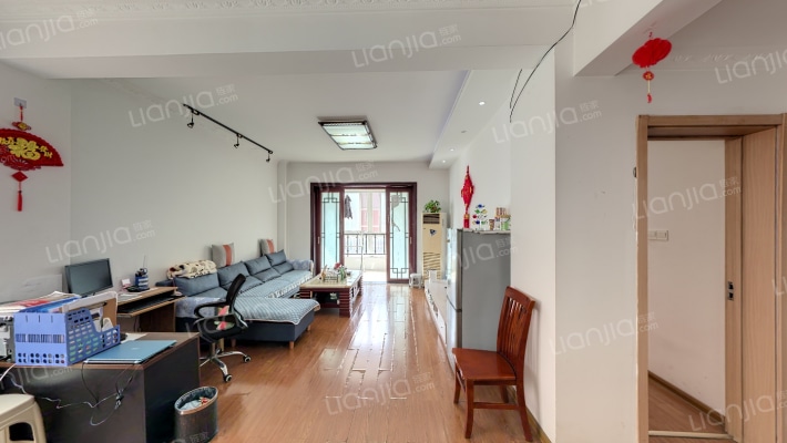 东城名苑二手房实景图