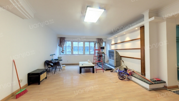 洪都中大道256号二手房实景图