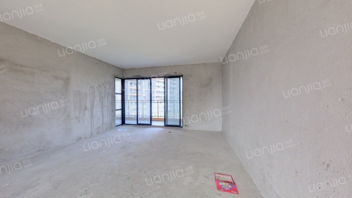 骏逸湖畔花苑二手房实景图