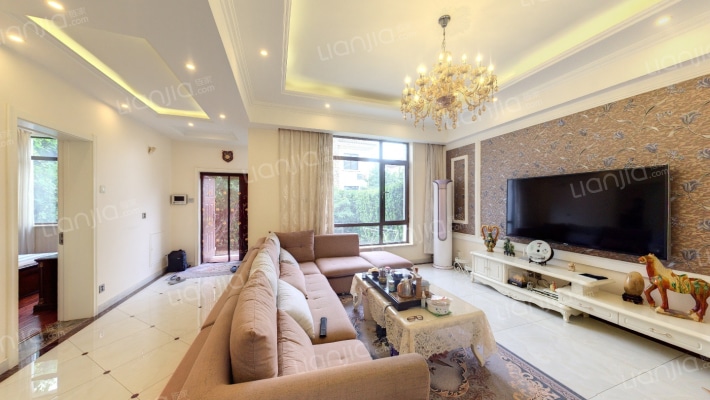 团泊湖庭院二手房实景图