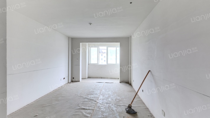 黄梅新村中区二手房实景图