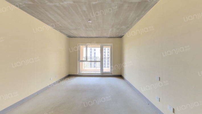 中金泓府一期二手房实景图