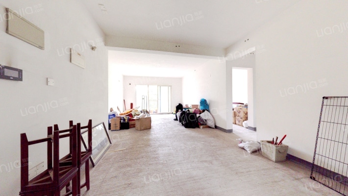 龙湖江与城海茨堡二手房实景图