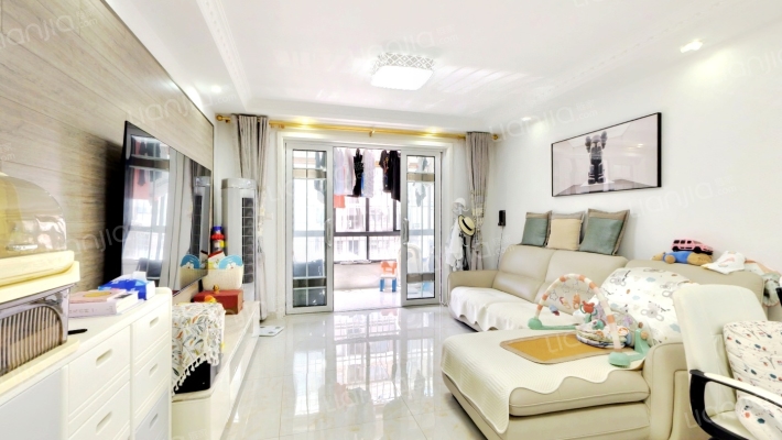 荣乐水岸二手房实景图