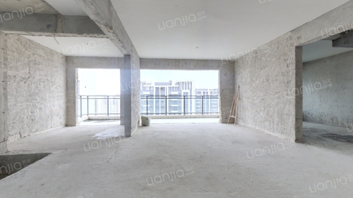 隆生鹿江花园二手房实景图