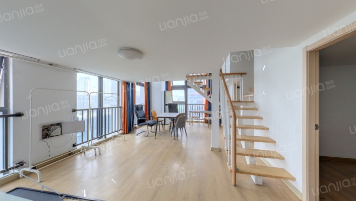 文一春风里二手房实景图