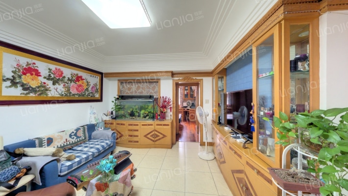 颐园公寓二手房实景图