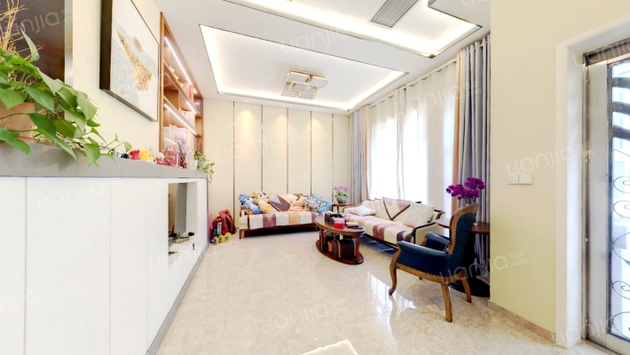 海德名园(别墅)二手房实景图