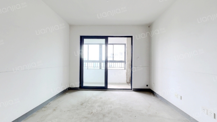 山和宸园二手房实景图