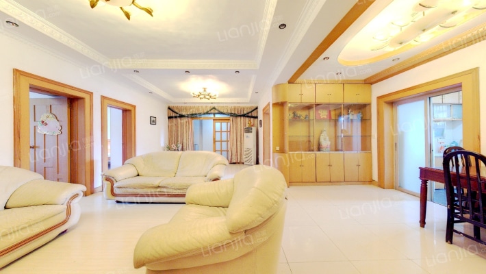 花园角街二手房实景图