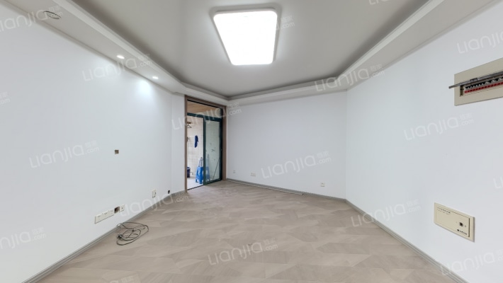 百家湖西花园伦敦城二手房实景图