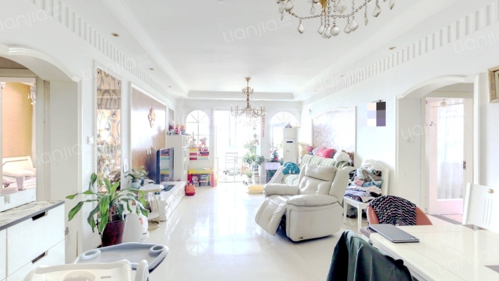 正弘山二手房实景图