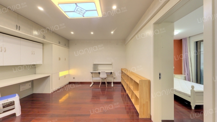 东方天郡西区二手房实景图