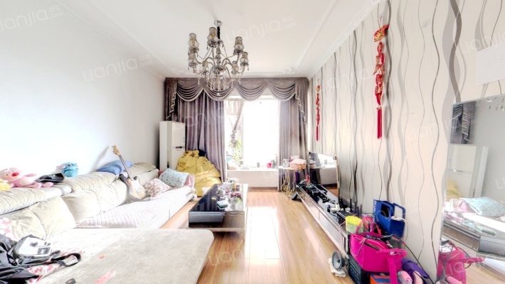 置信逸都D区二手房实景图