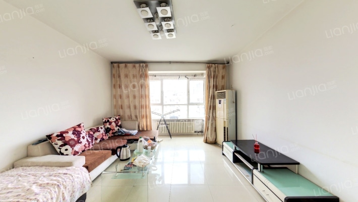 新世界花园澔景华庭二手房实景图