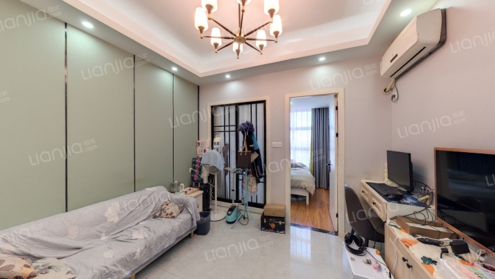 花香维也纳二手房实景图