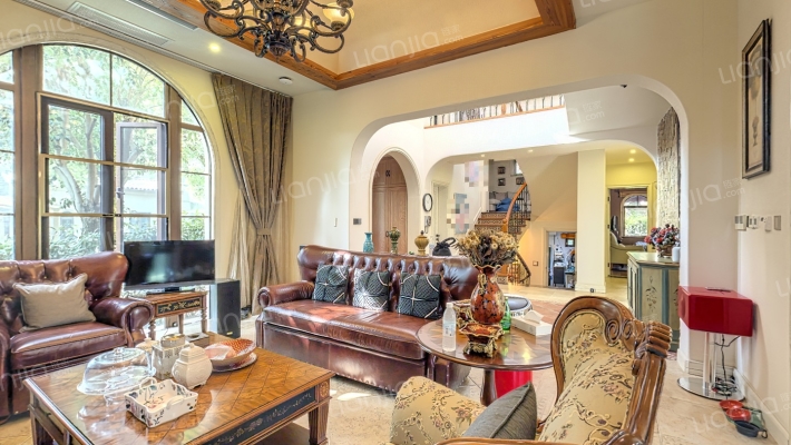 同润圣塔路斯二手房实景图