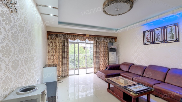 宝桐紫花园二手房实景图