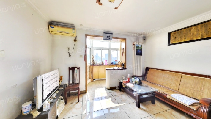 佟麟阁路62号院二手房实景图