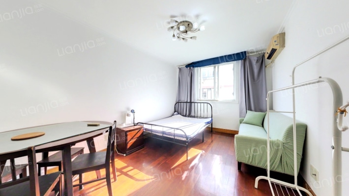 新海小区(长宁)二手房实景图