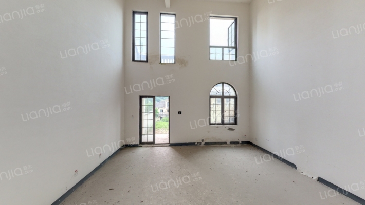 融创凡尔赛花园二手房实景图