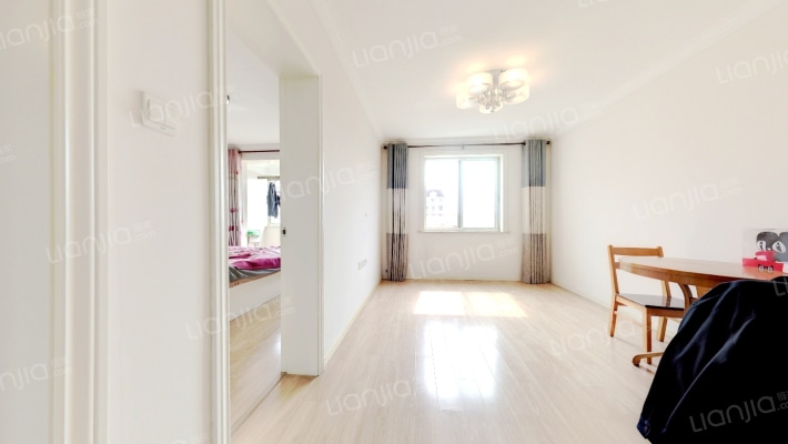 桥畔小区二手房实景图