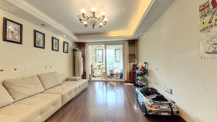 万科玫瑰里二手房实景图